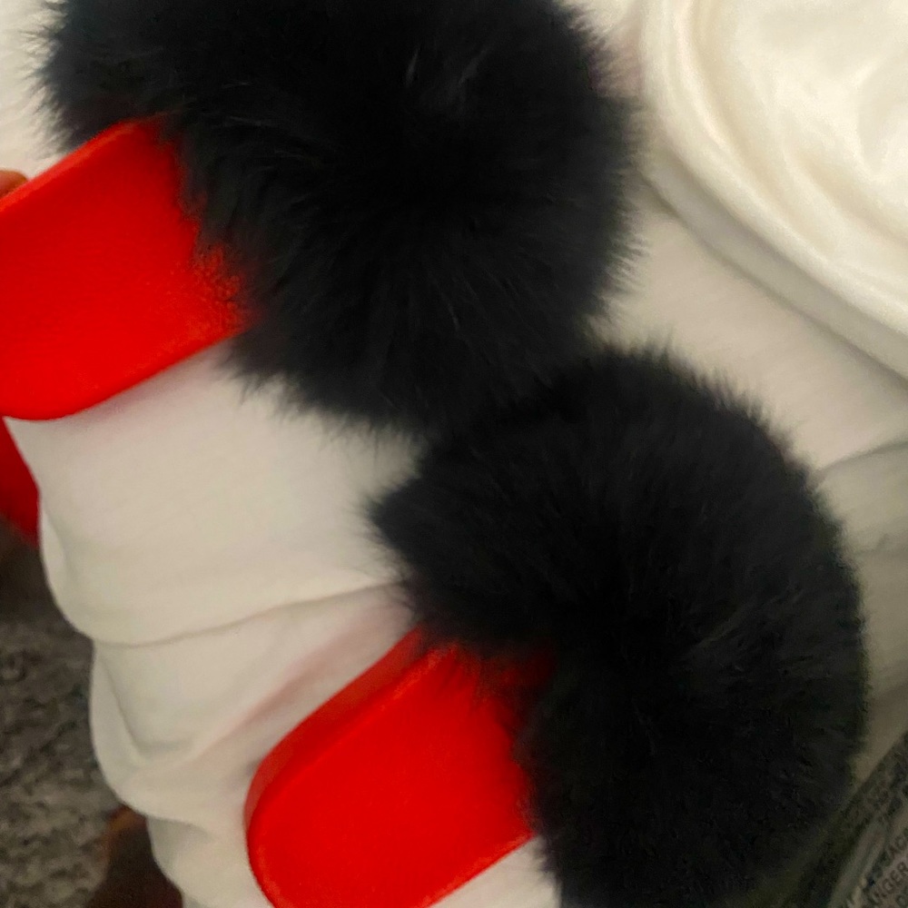Mink fur slides